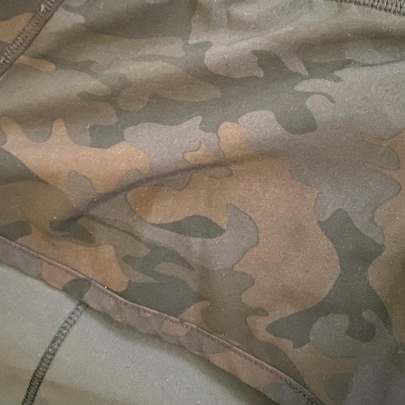 Lululemon shorts speed up - Picture 4 of 4